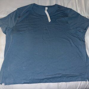 Lululemon classic fit cotton blend t-shirt
